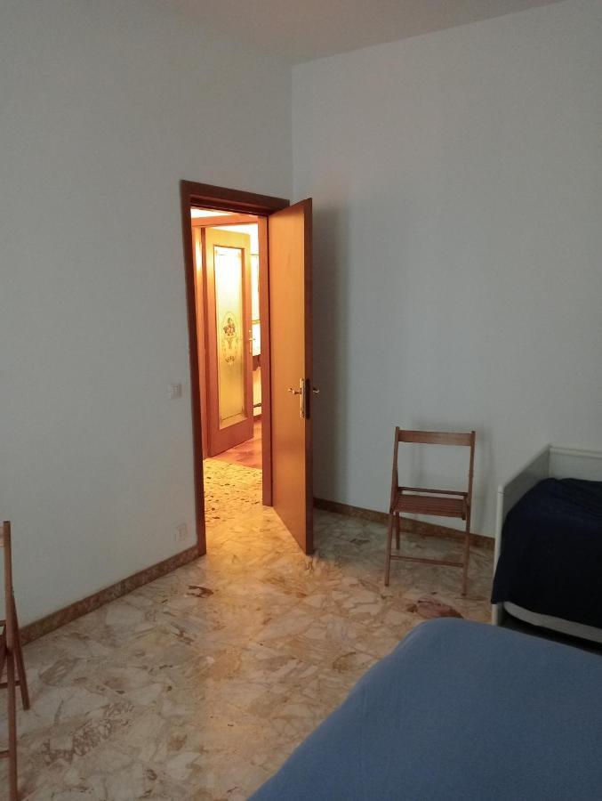 Bici Grill Decimo Miglio Aeroporto Ciampino Francigena Country House ภายนอก รูปภาพ