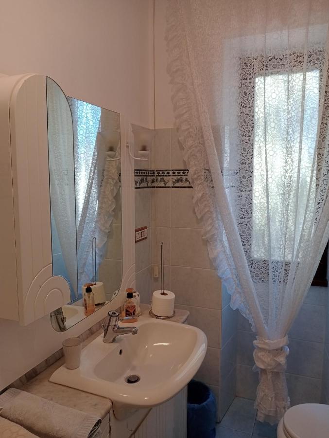Bici Grill Decimo Miglio Aeroporto Ciampino Francigena Country House ภายนอก รูปภาพ